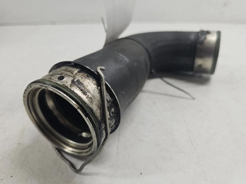 Intercooler hose/pipe