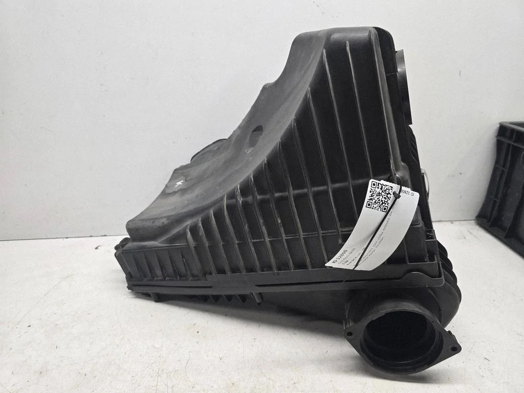 Air filter box – Audi Q7 4L (2005-2015)