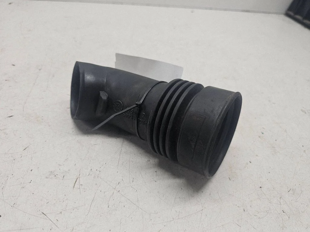 Air intake duct part – Citroen C4 Grand Picasso (2007-2013)