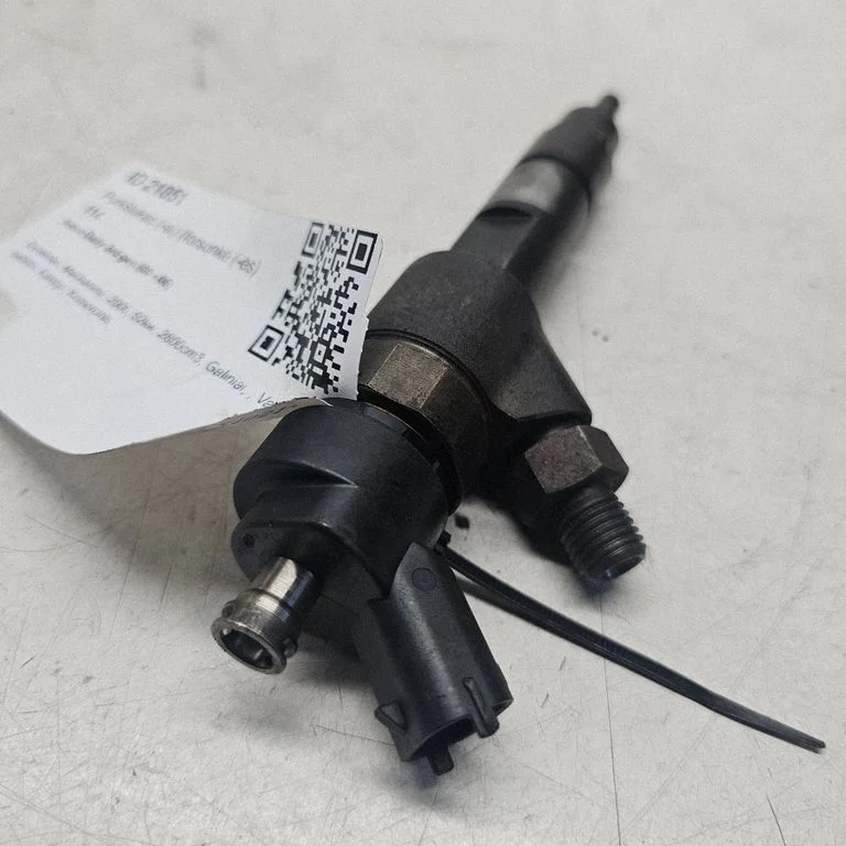 Fuel injector 044512002