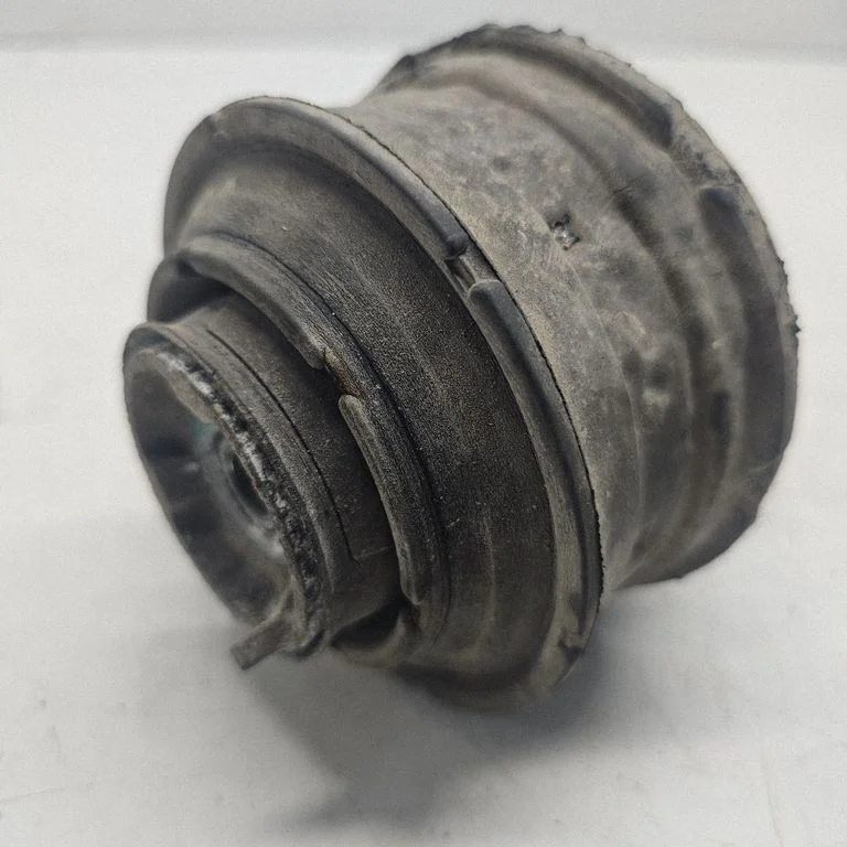 Engine mount bracket – left