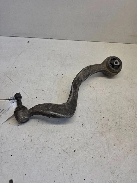 Front lower control arm/wishbone 34660
