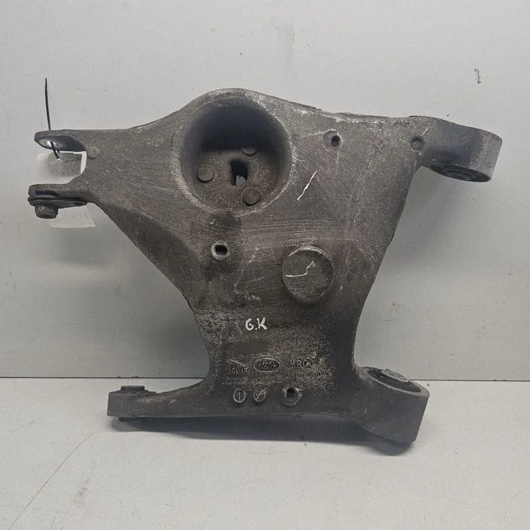 Rear upper control arm/wishbone GG0BE1240