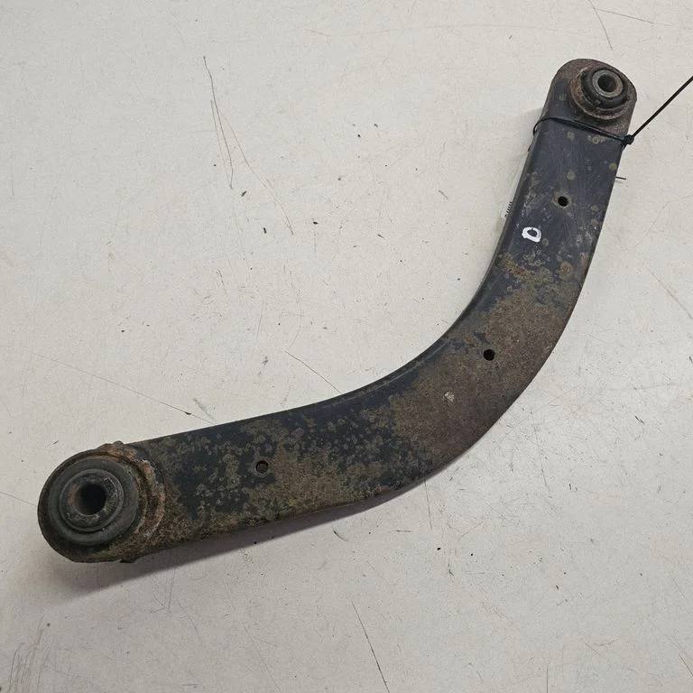 Tagumine ülemine õõtshoob – Opel Vectra C (2002-2005)