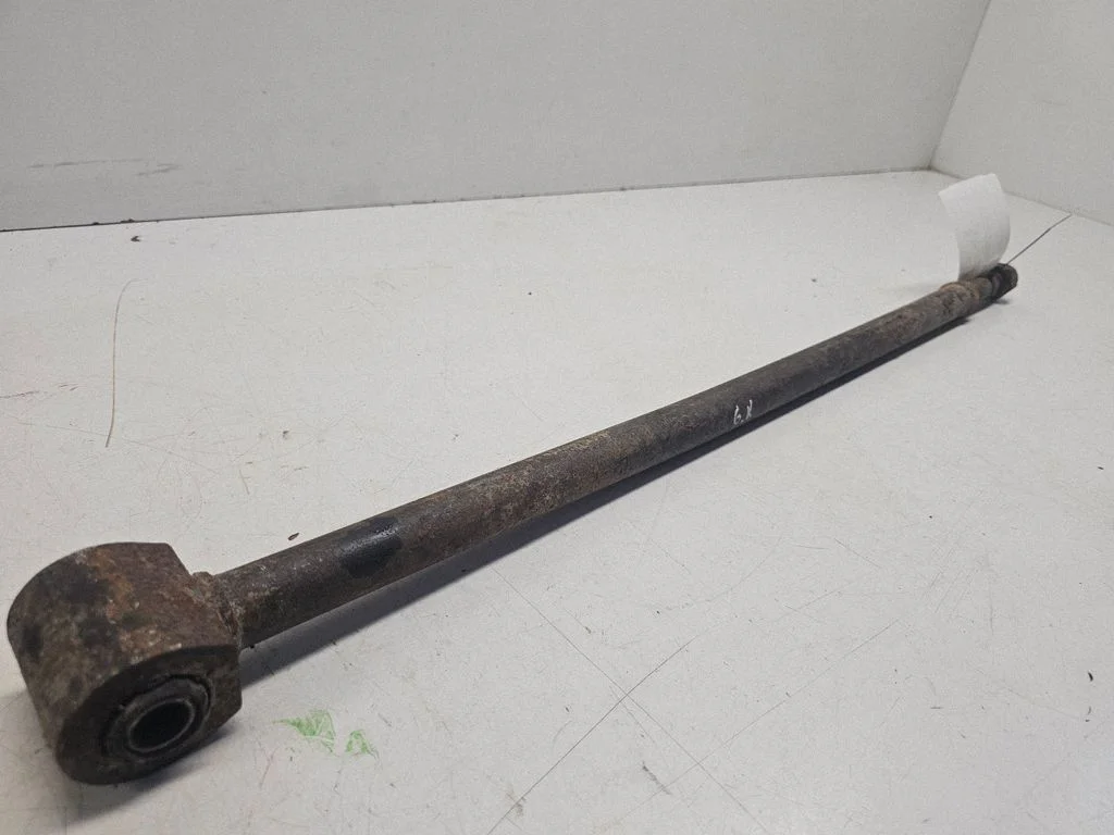 Rear upper control arm/wishbone – left