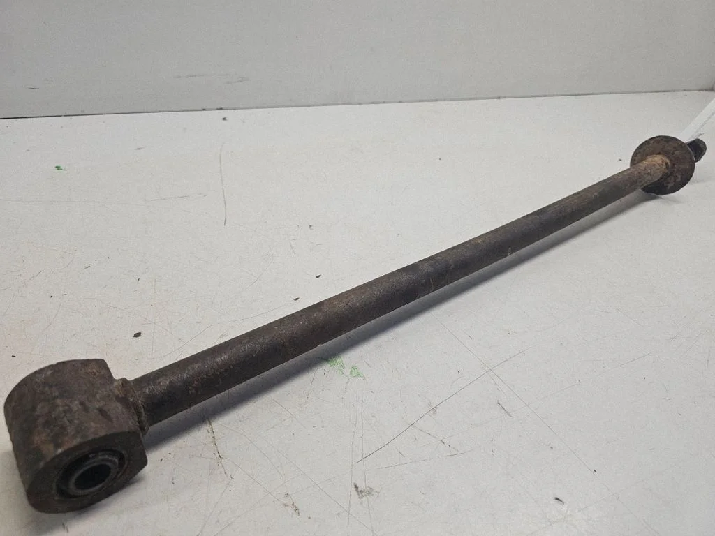 Rear upper control arm/wishbone – right