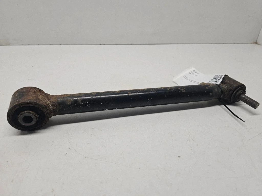 Rear upper control arm/wishbone – left