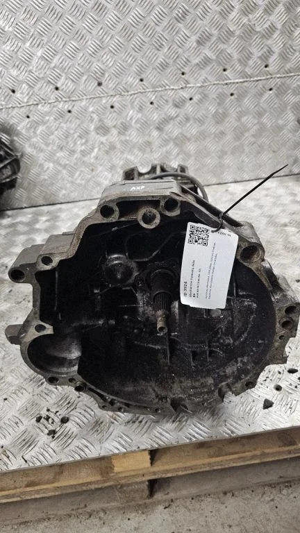Mechaninė 5 pavarų dėžė