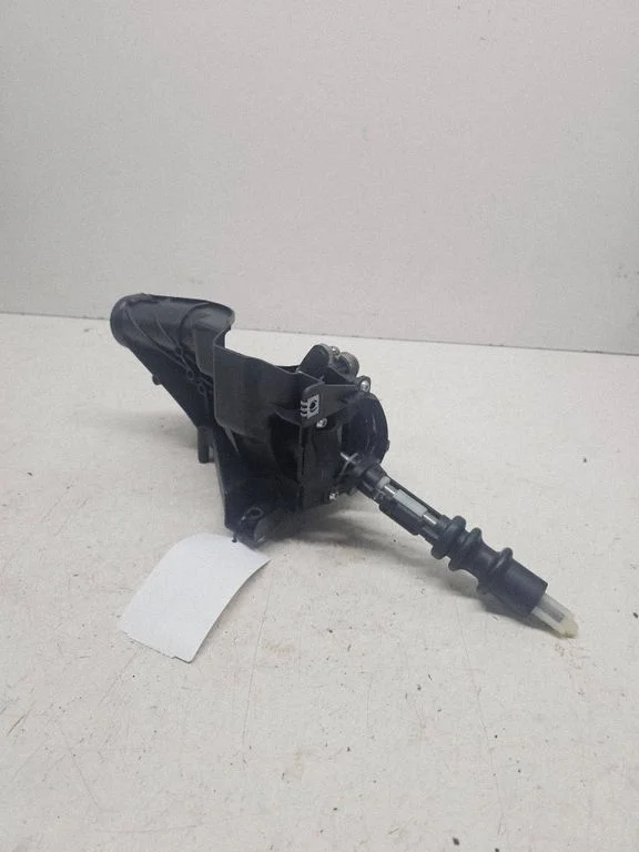 Pavarų perjungimo mechanizmas (kulisa)