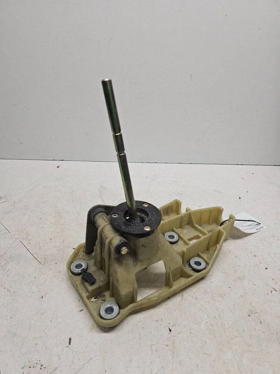 Pavarų perjungimo mechanizmas (kulisa)