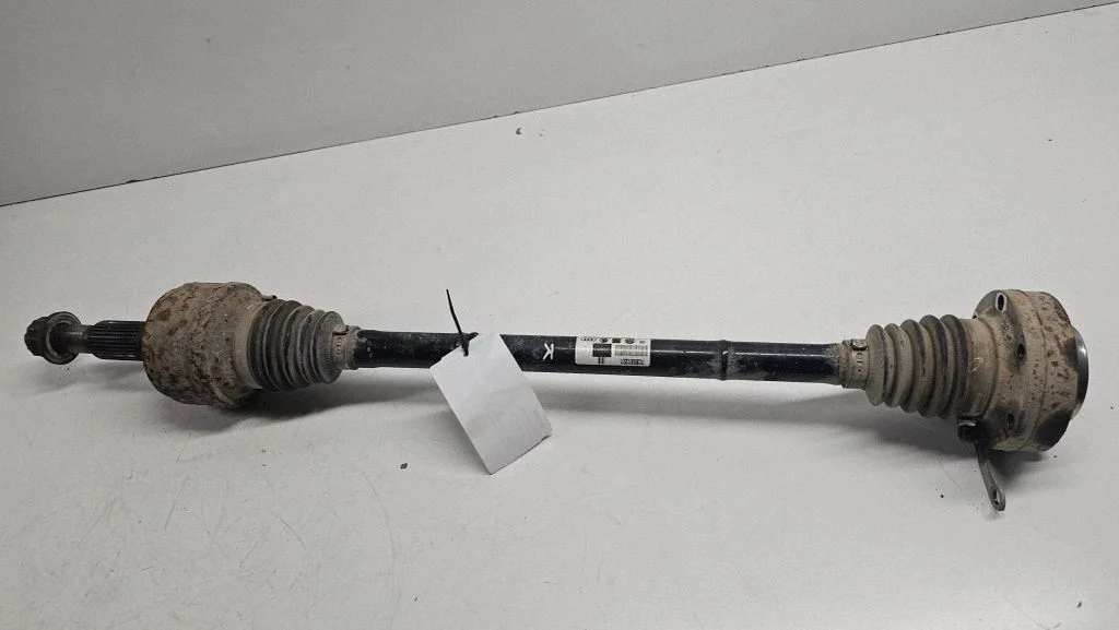 Rear driveshaft 7L8501201