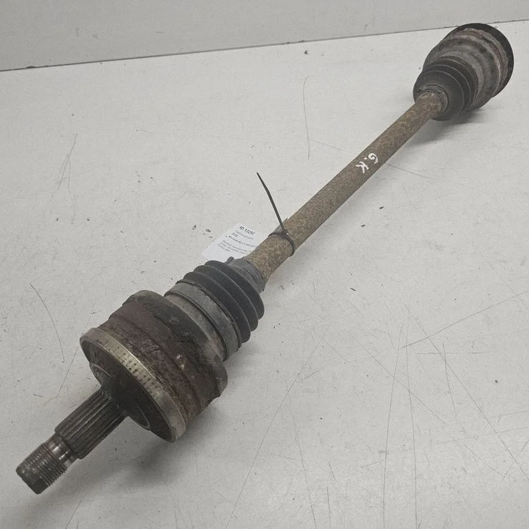 Rear driveshaft – rear left