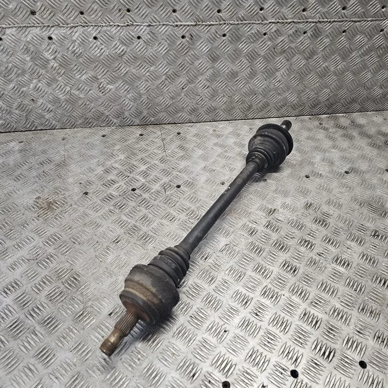 Rear driveshaft – right