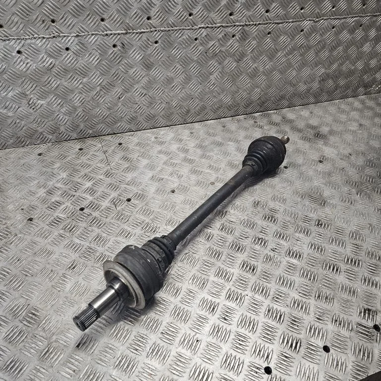 Rear driveshaft – left