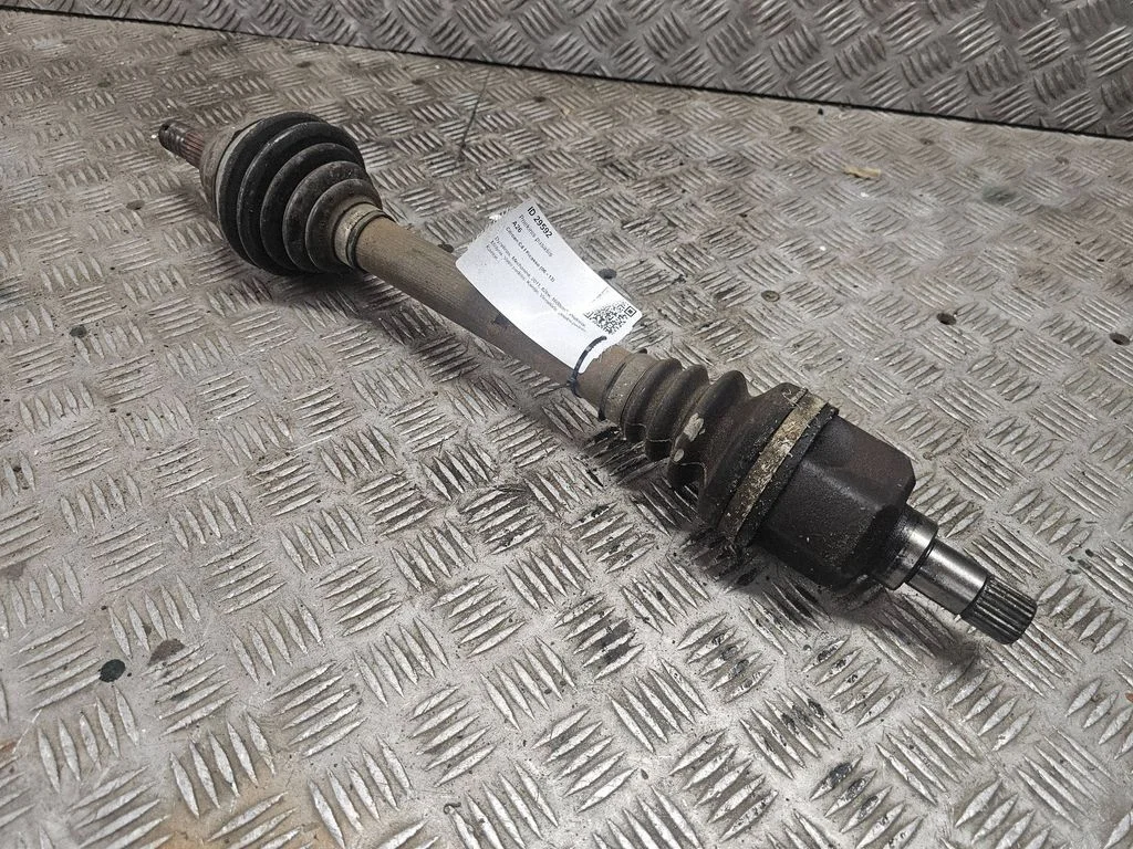 Front driveshaft – left