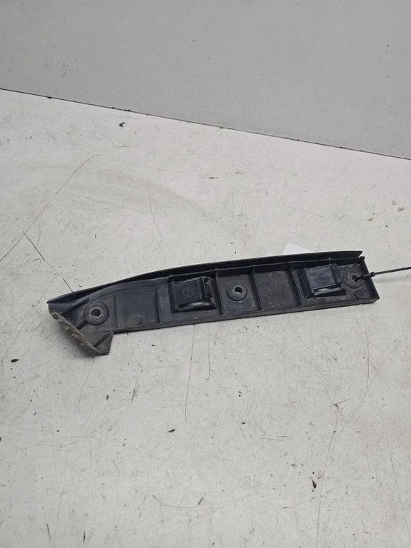 Front bumper mounting bracket 1J0807184A