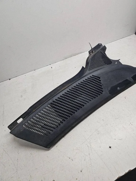 Wiper trim 8200050331
