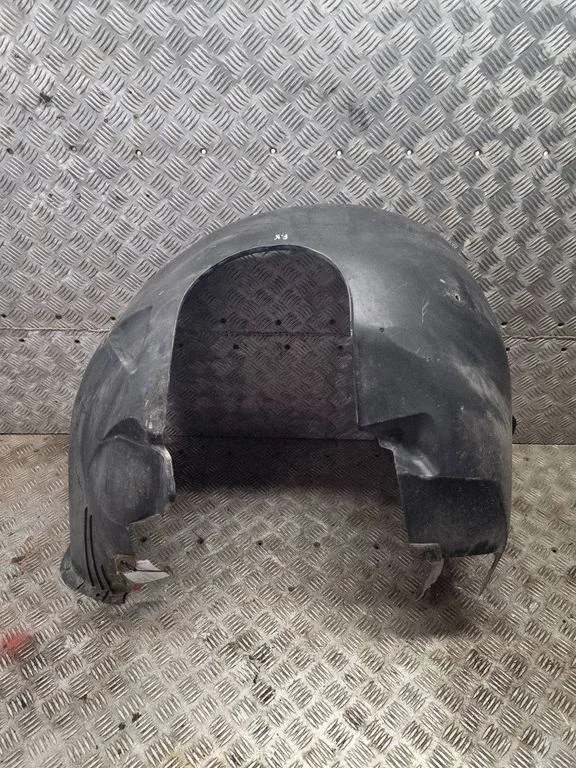 Front wheel arch liner splash guards 51718223375
