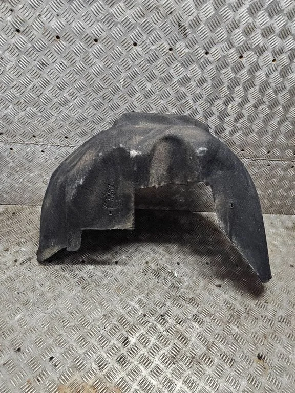 Front wheel arch liner splash guards 4B0810171J