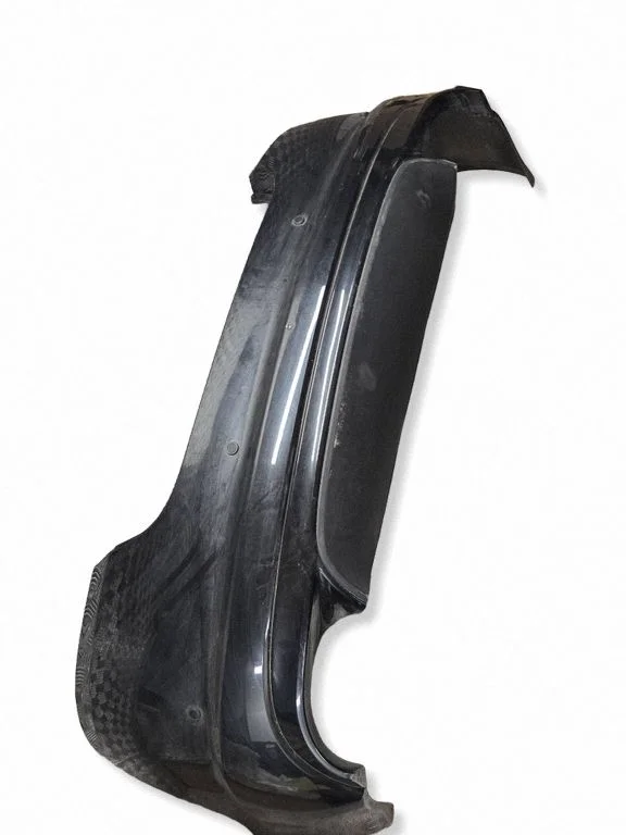 Tagumine kaitseraud 8X2317D781AD