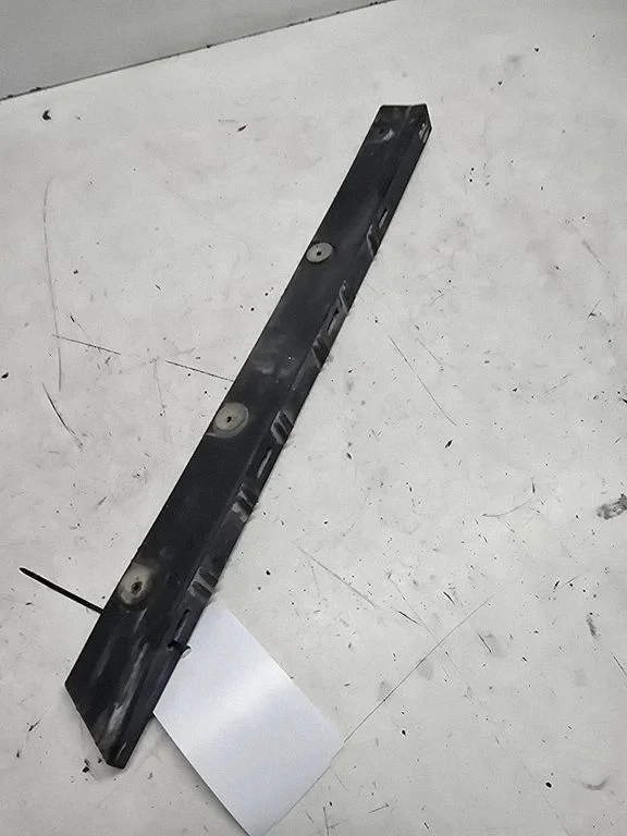 Rear bumper mounting bracket 09147500