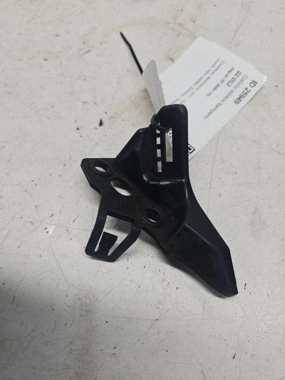 Rear bumper mounting bracket GX6316F073A