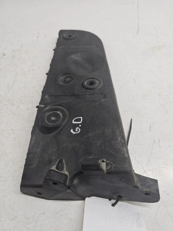 Mocowanie zderzaka tylnego – Audi A4 S4 B6 8E 8H (2001-2005)