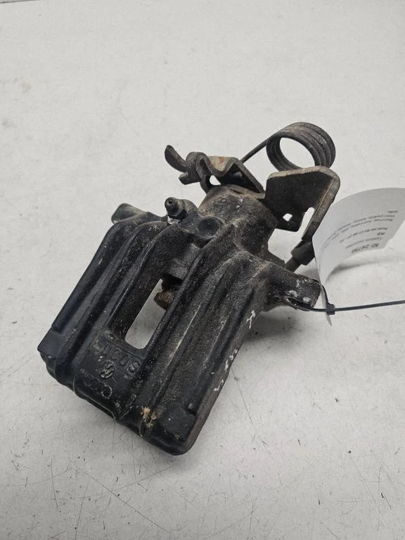 Rear brake caliper – rear left