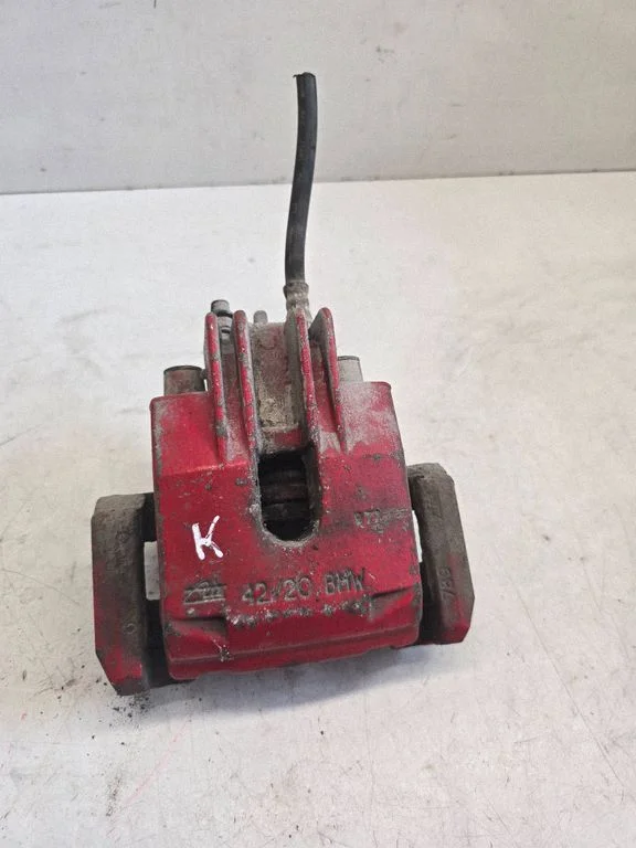 Rear brake caliper – rear left