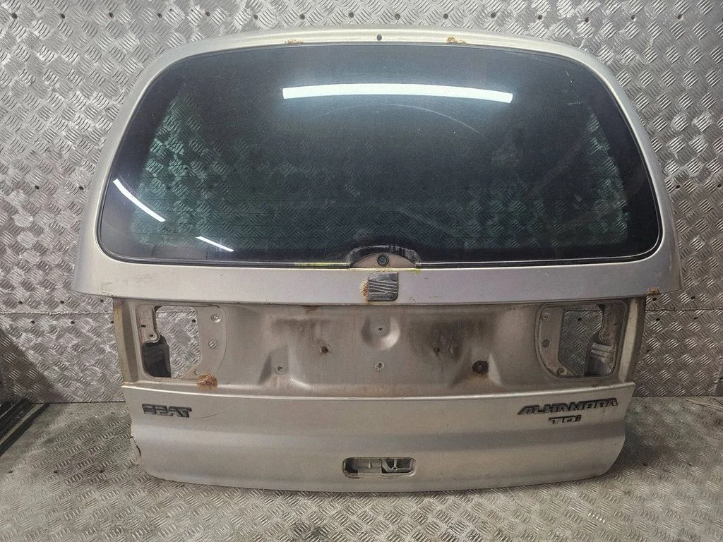 Tailgate/trunk/boot lid