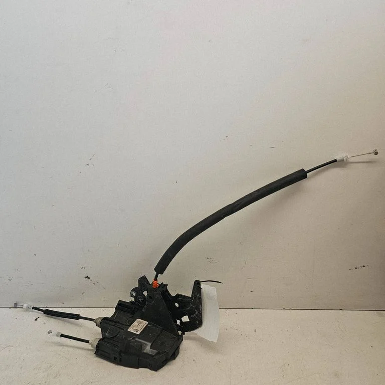 Esiukse lukk GX73203A28ED