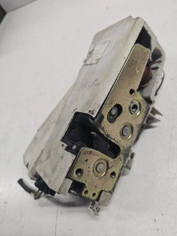 Front door lock 7M1837012AJ