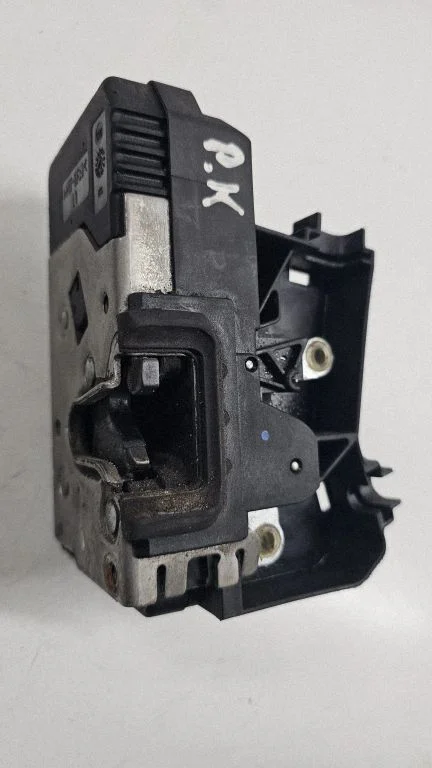 Front door lock – left