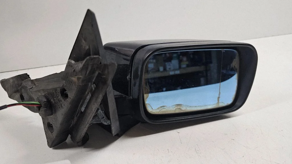 Front door electric wing mirror – right