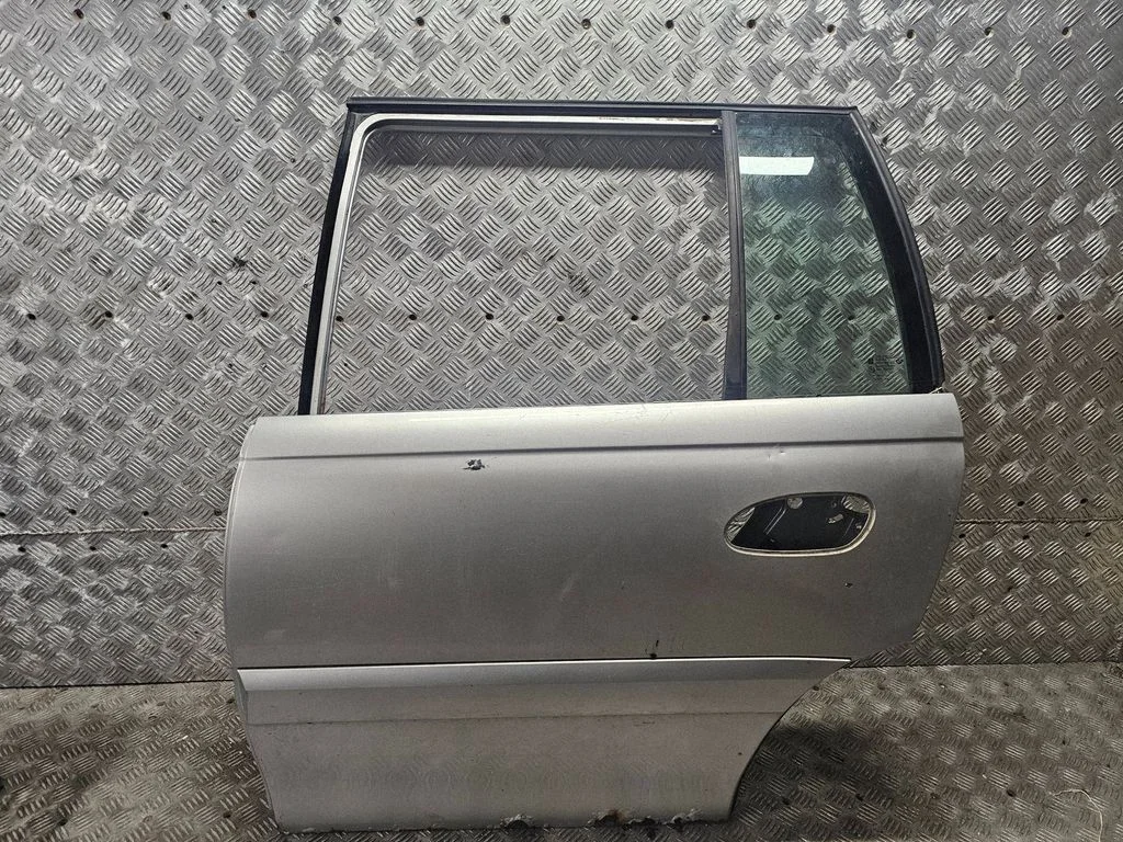 Rear door – left
