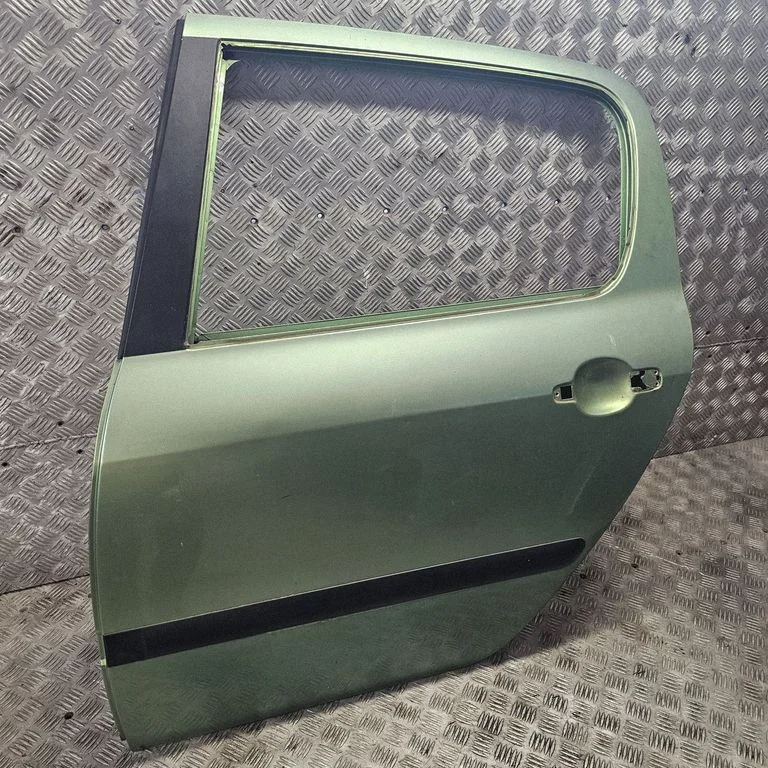 Rear door – left