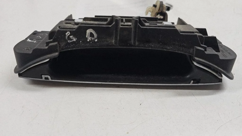 Tagaukse välimine käepide 4B0839885