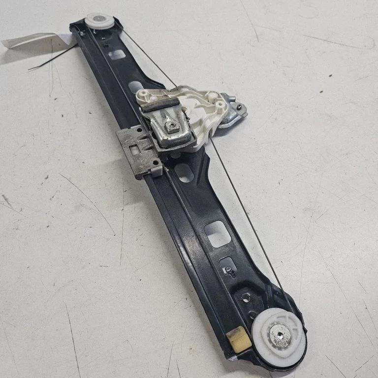Galinio el. lango pakėlimo mechanizmas be varikliuko