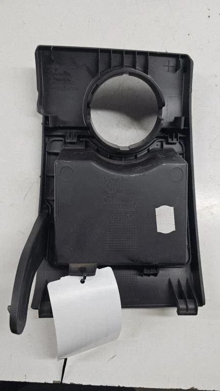 Dashboard lower bottom trim panel – Opel Corsa D (2006-2014)
