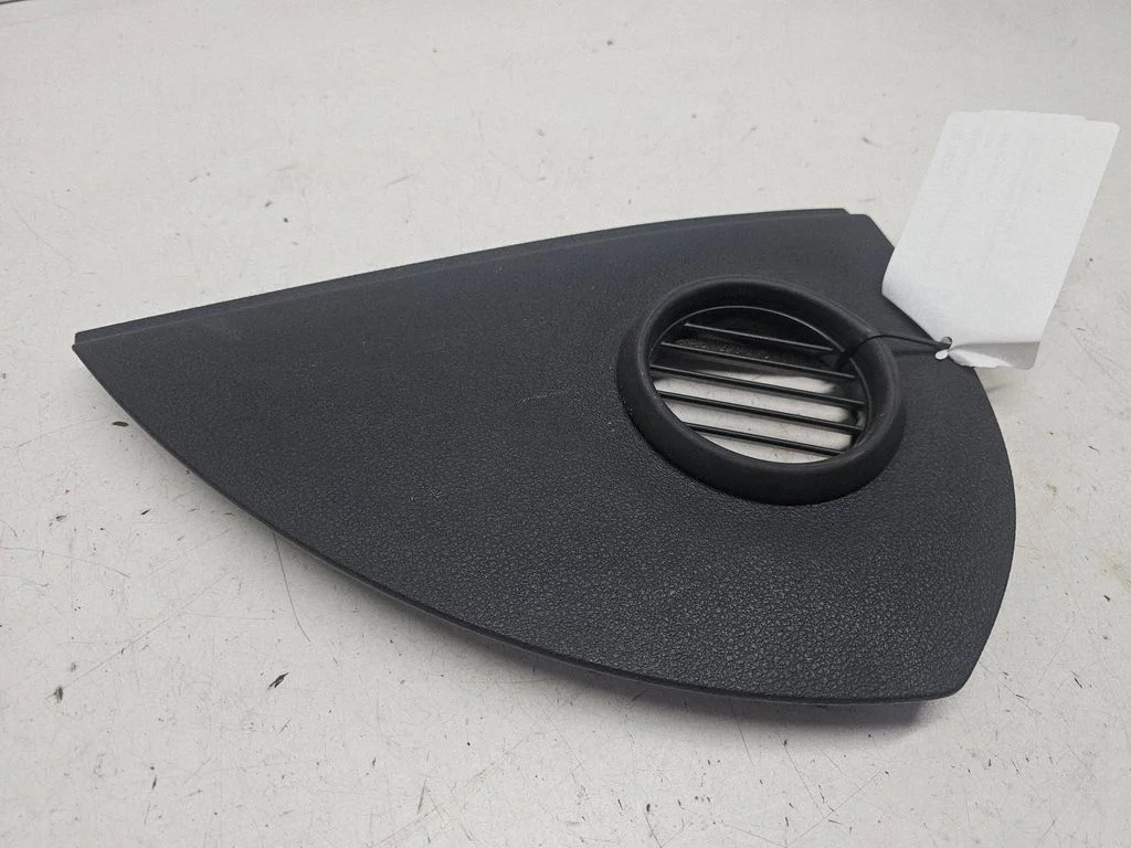 Dashboard side end trim – Audi Q7 4L (2005-2015)
