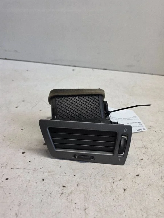 Dashboard side air vent grill/cover trim 64228223333