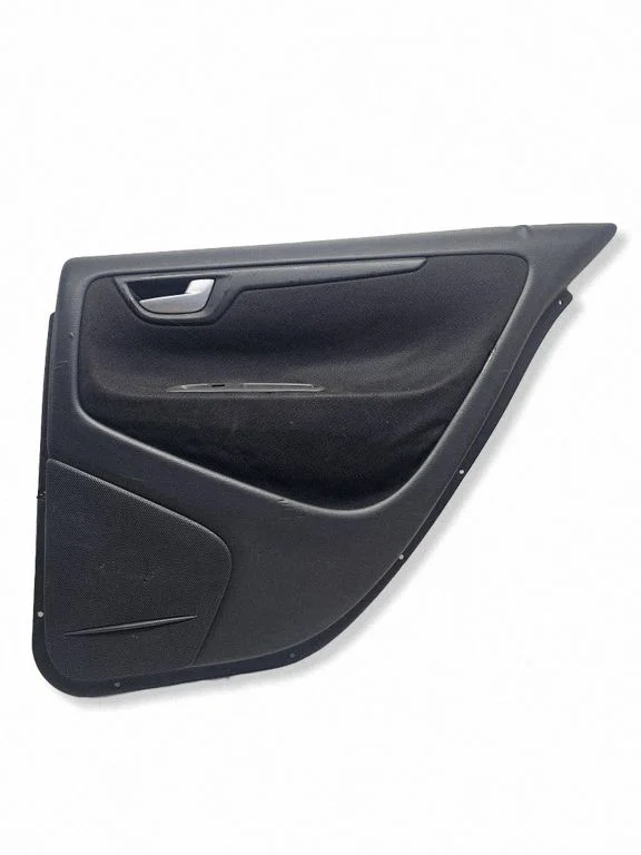 Tagumiste uste sisevooder – Volvo S60 (2001-2004)