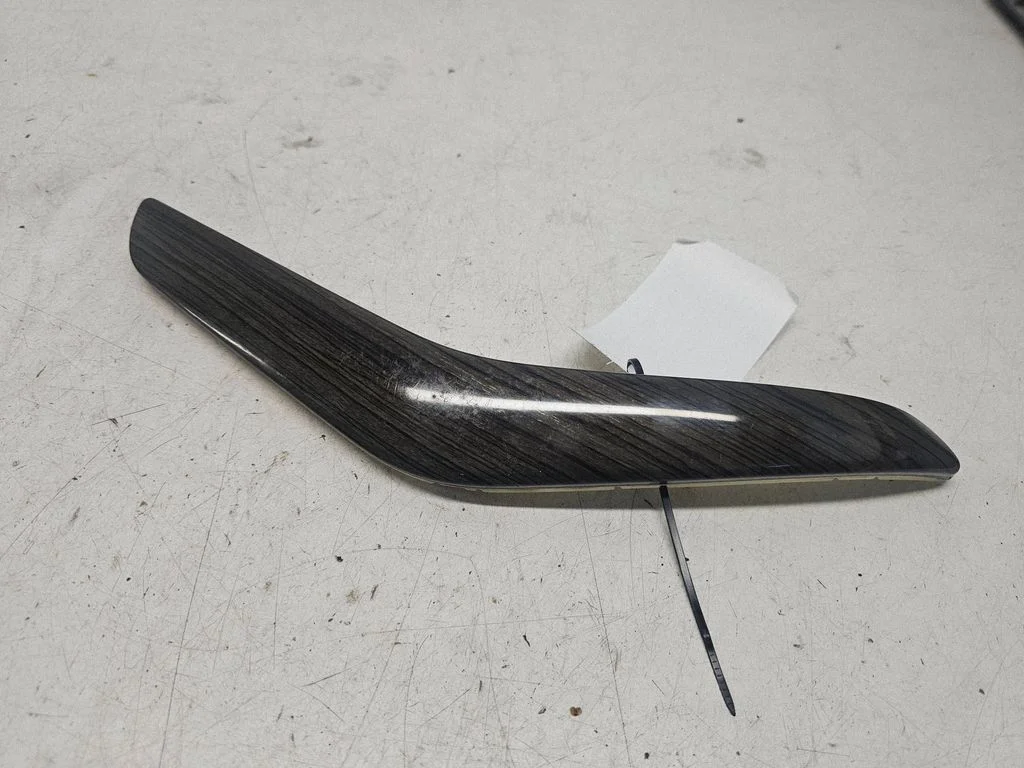 Muu tagumise ukse viimistluse osa – Ford Focus C-MAX (2003-2010)