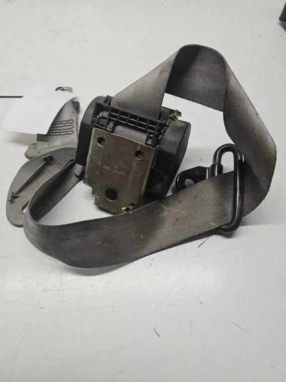 Rear seatbelt 432481A