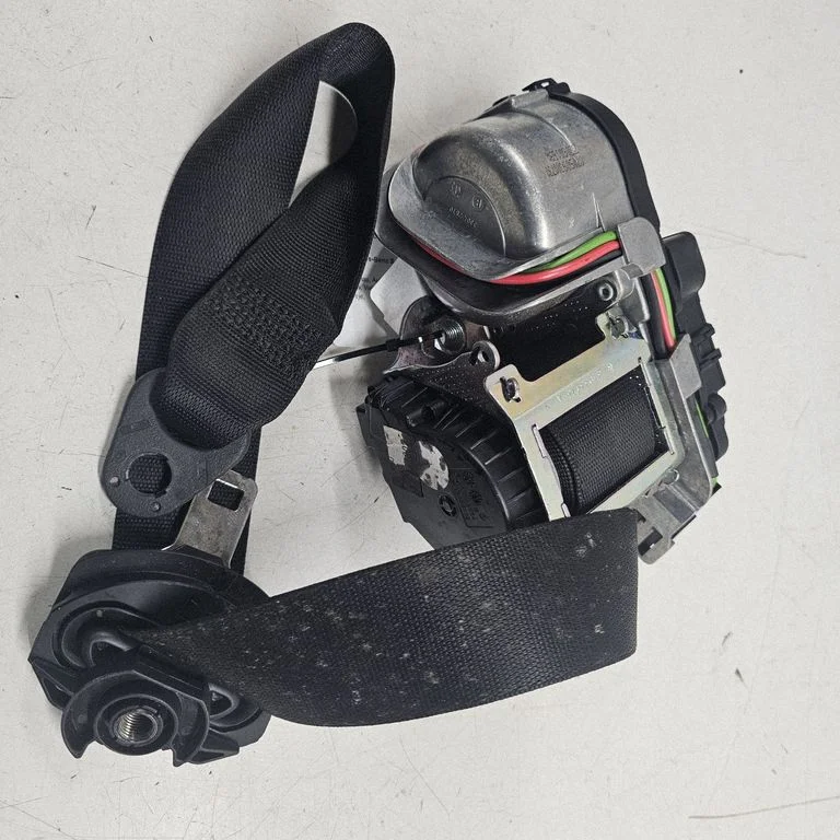 Front seatbelt – Mercedes-Benz S-Class W221 (2005-2013)