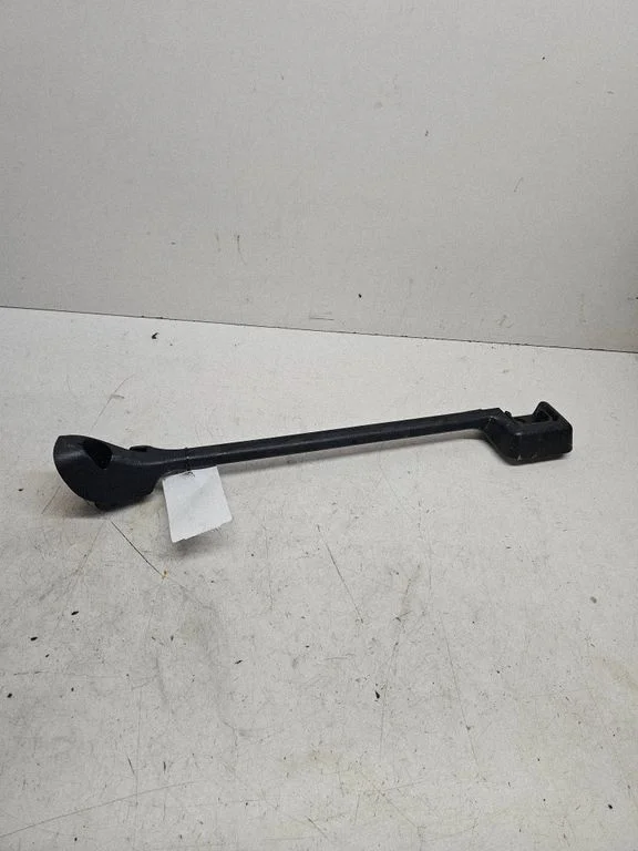 Other trunk/boot trim element – KIA Sorento (2002-2009)