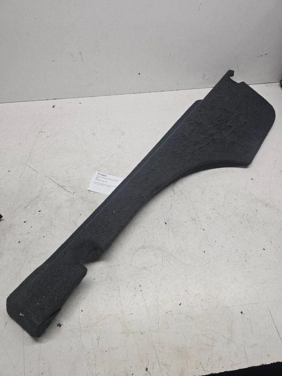 Other trunk/boot trim element – KIA Sorento (2002-2009)
