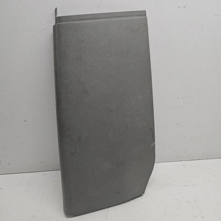 (B) pillar trim (bottom) 8200006068