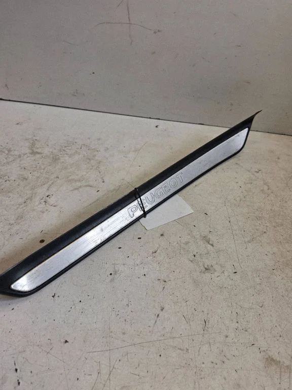 Rear sill trim cover 9629149477