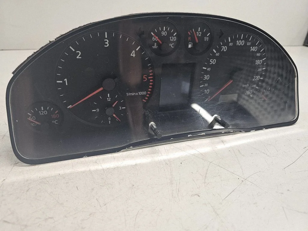Spidomeeter (näidikuplokk) 4B0919880G